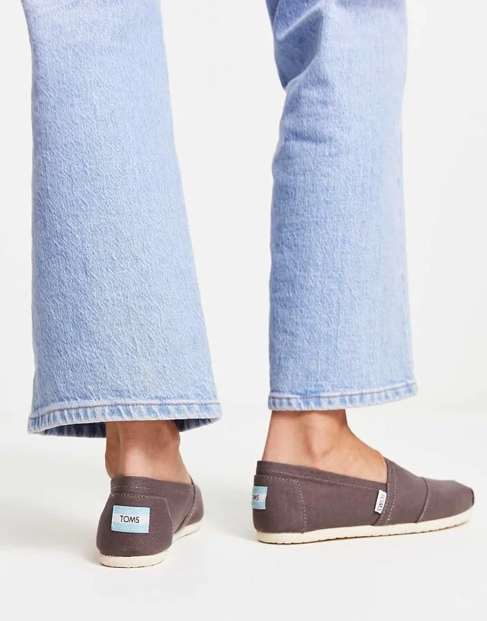 Toms alpargata espadrilles in gray - Image 2