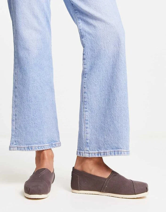 Toms alpargata espadrilles in gray - Image 4
