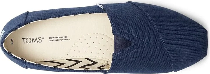 TOMS Classic Alpargata - Wide Women's Slip on Shoes Navy : 5 D - Wide, Canvas - Image 2