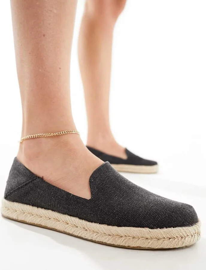 Toms Santiago espadrilles in black - Image 2