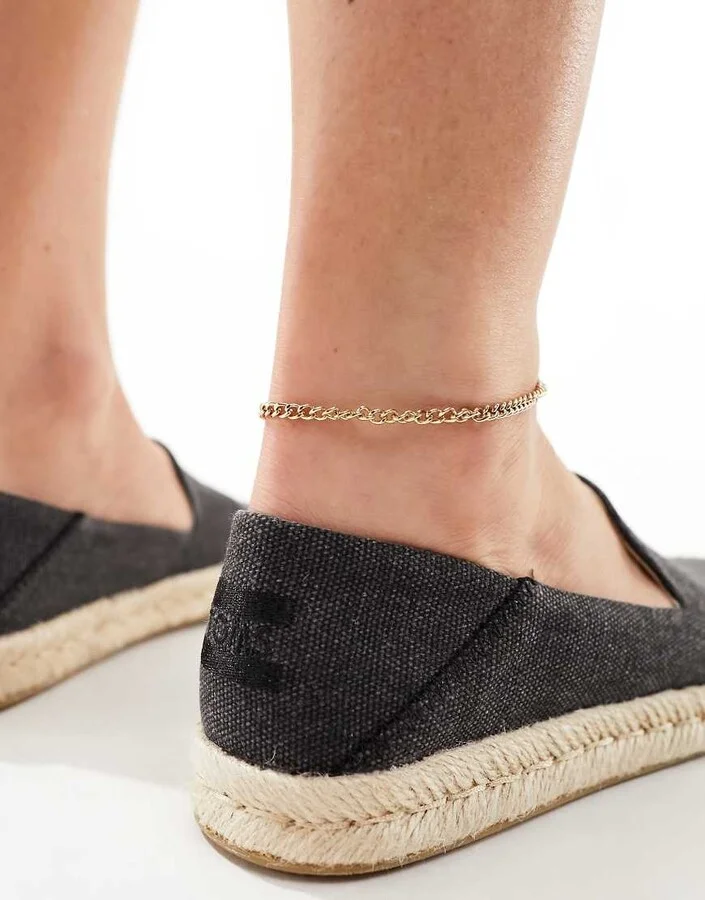 Toms Santiago espadrilles in black - Image 4