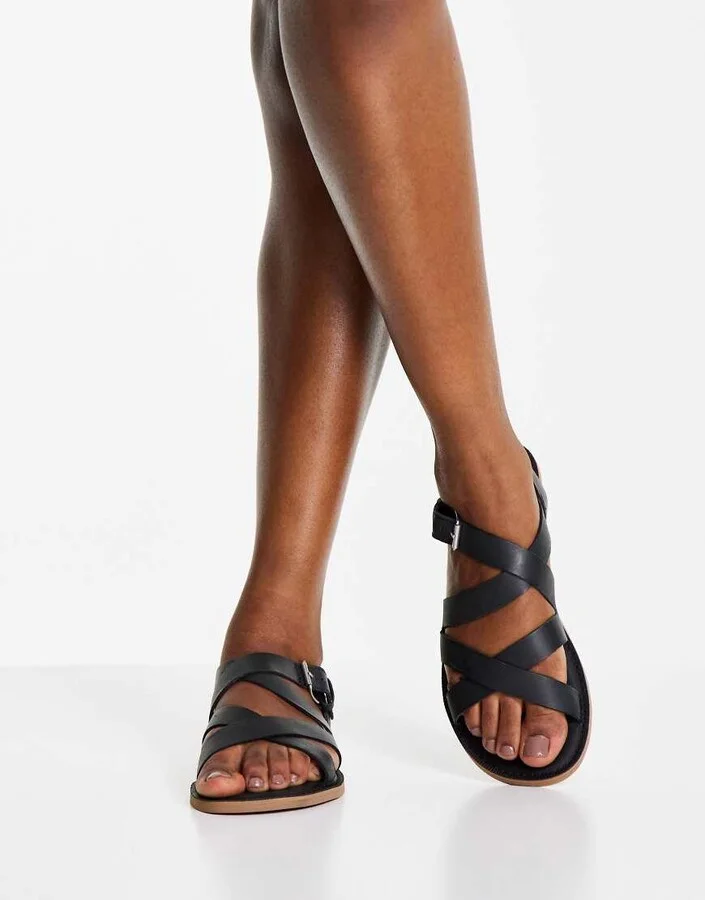 TOMS Sicily leather strappy flat sandals in black - Image 3