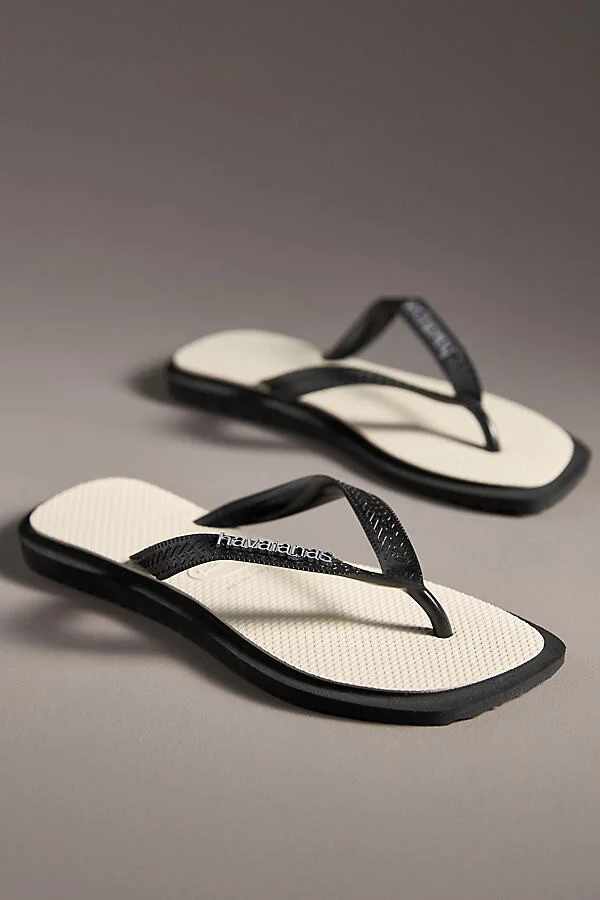 Top Square Fusion Thong Sandals