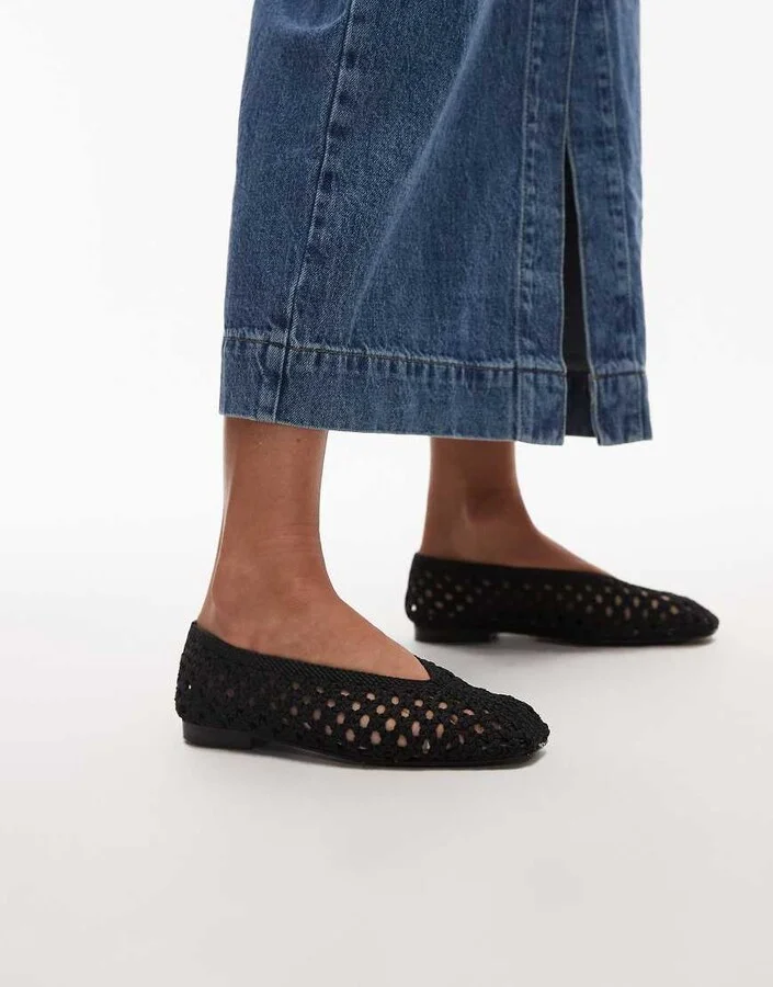Topshop Beatti woven flat shoes in black