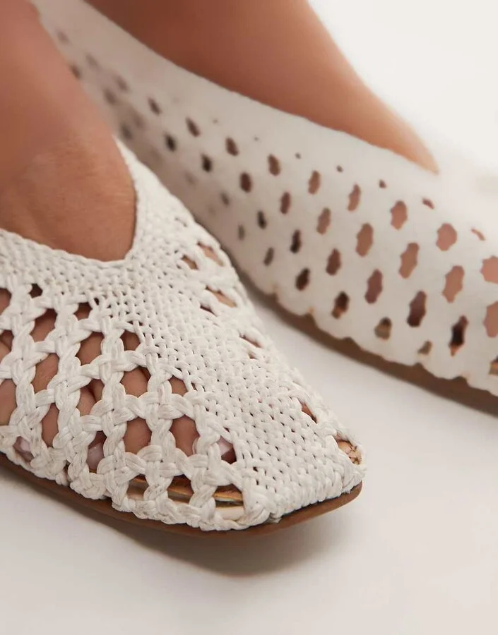Topshop Beatti woven flat shoes in off white - Image 4