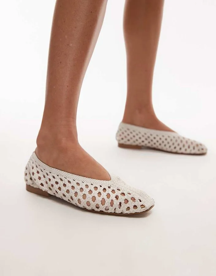 Topshop Beatti woven flat shoes in off white