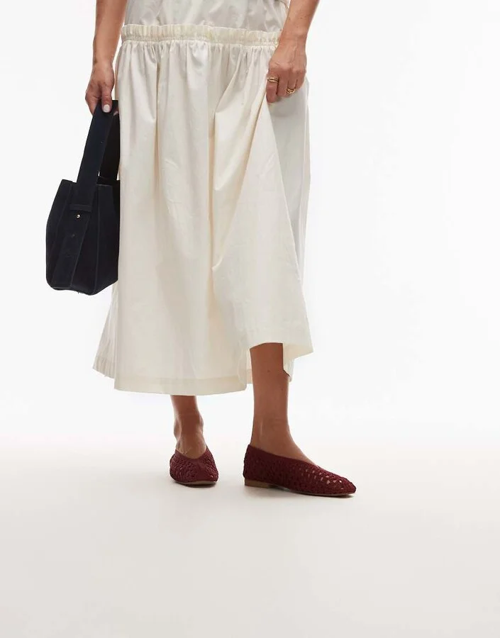 Topshop Beatti woven flat shoes in red - Image 3