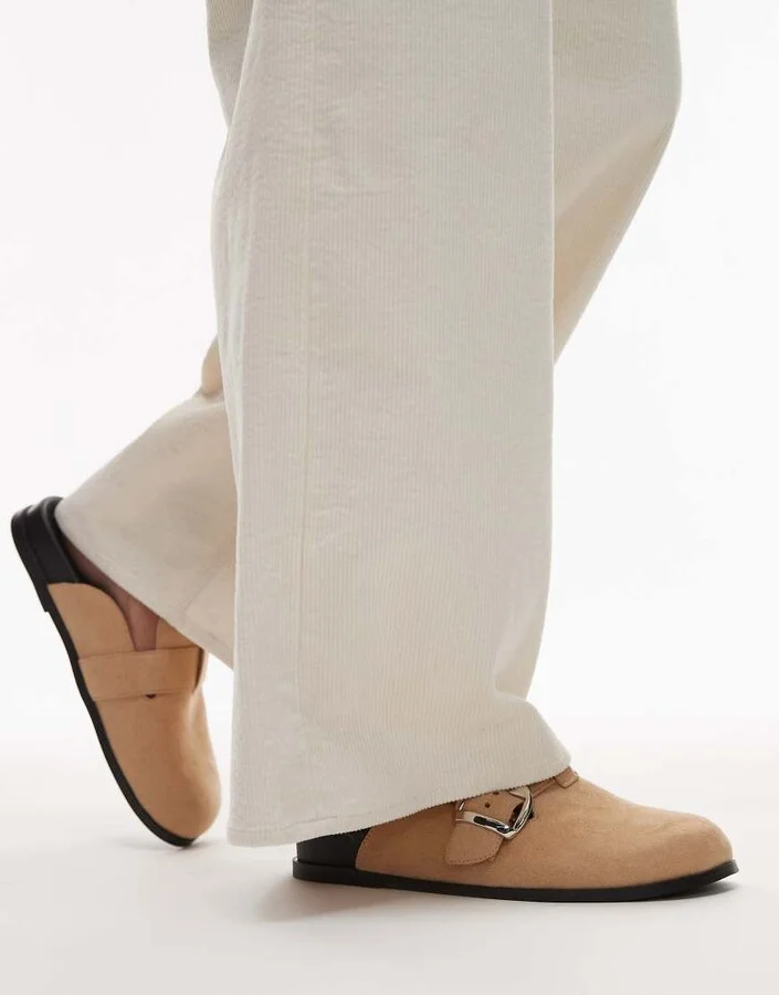 Topshop Beck clog in tan suede - Image 4