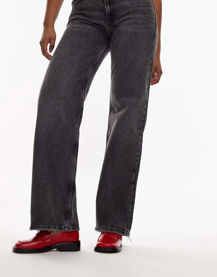 Topshop Cole premium leather square toe loafers in red - Image 3
