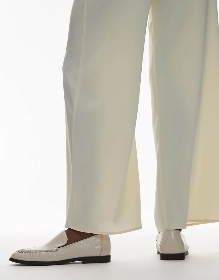 Topshop Connell ruched flat shoe loafers in off white - Image 3