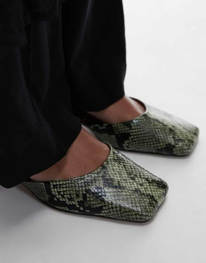 Topshop Diana square toe mid heeled shoes in khaki snake print - Image 4