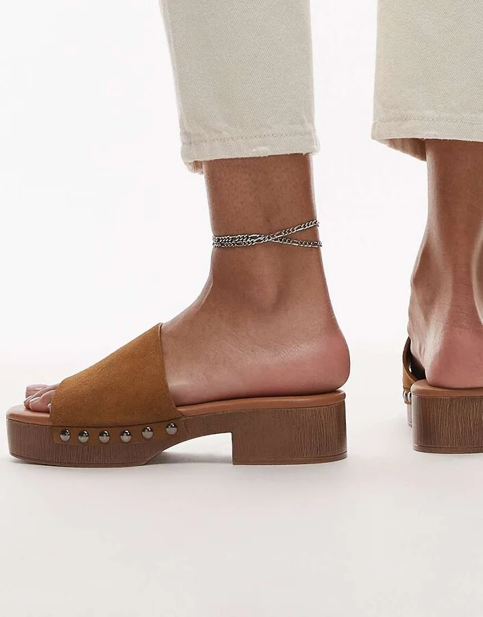 Topshop Hamilton suede clogs with studs in beige - Image 4