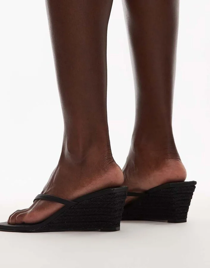 Topshop Hannah wedge heels in black - Image 4