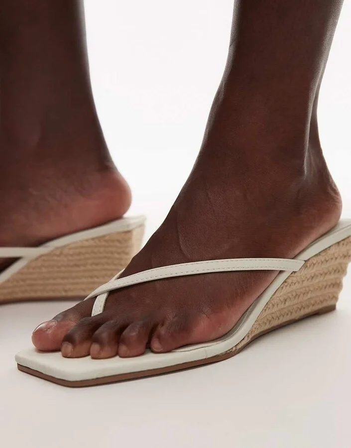 Topshop Hannah wedge heels in white - Image 3