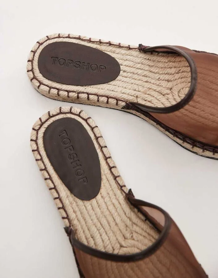 Topshop Harry espadrille mules in chocolate - Image 2