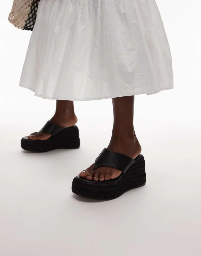 Topshop Heidi toe thong espadrille wedges in black