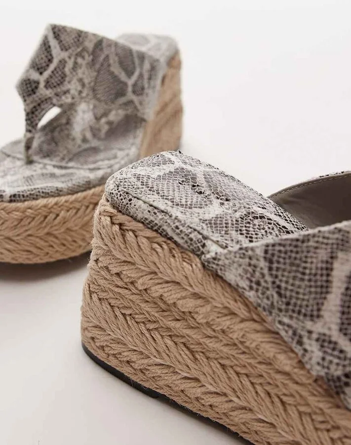 Topshop Heidi toe thong espadrille wedges in snake - Image 2