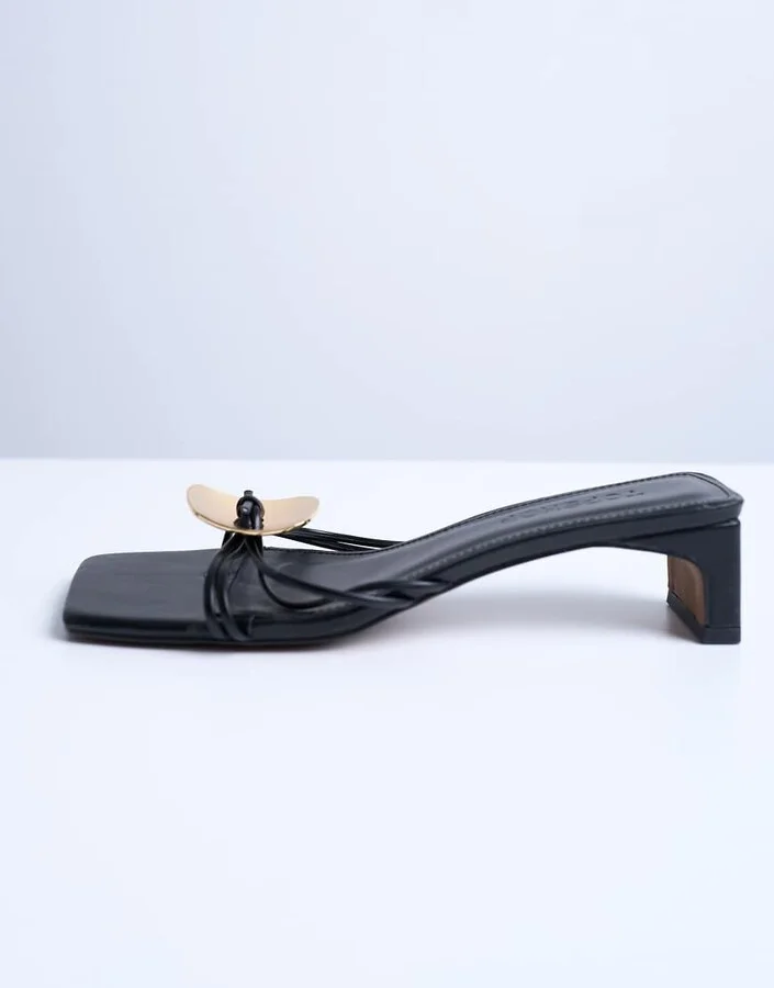 Topshop Ilaria kitten heeled sandal with metal trim in black - Image 3