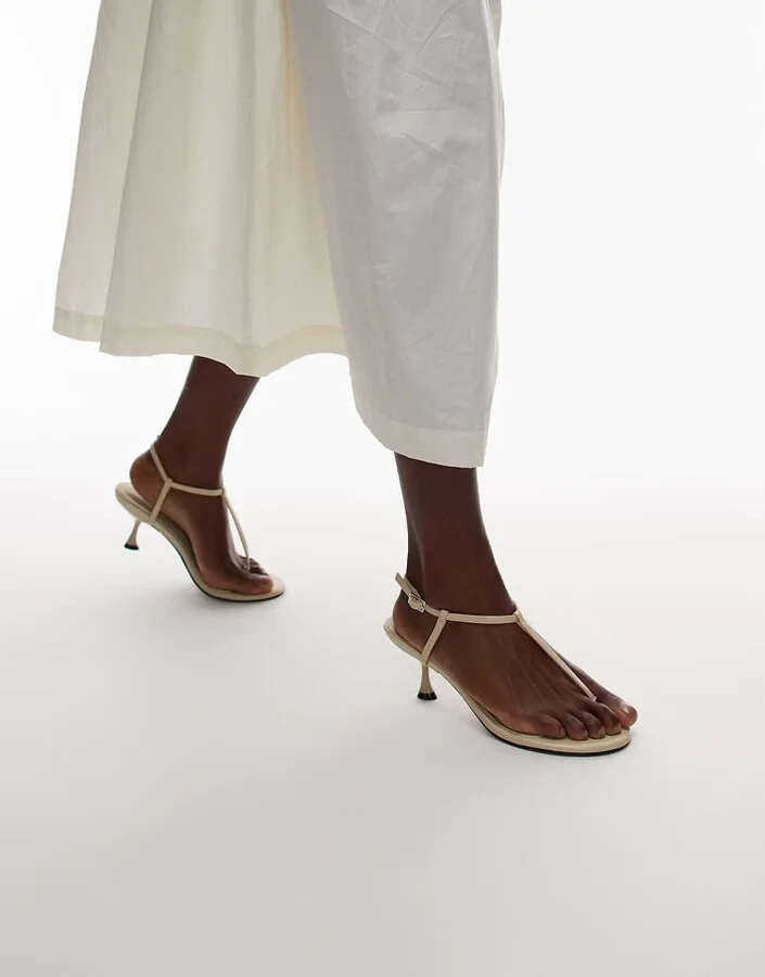 Topshop Imani toe thong mid heel in off