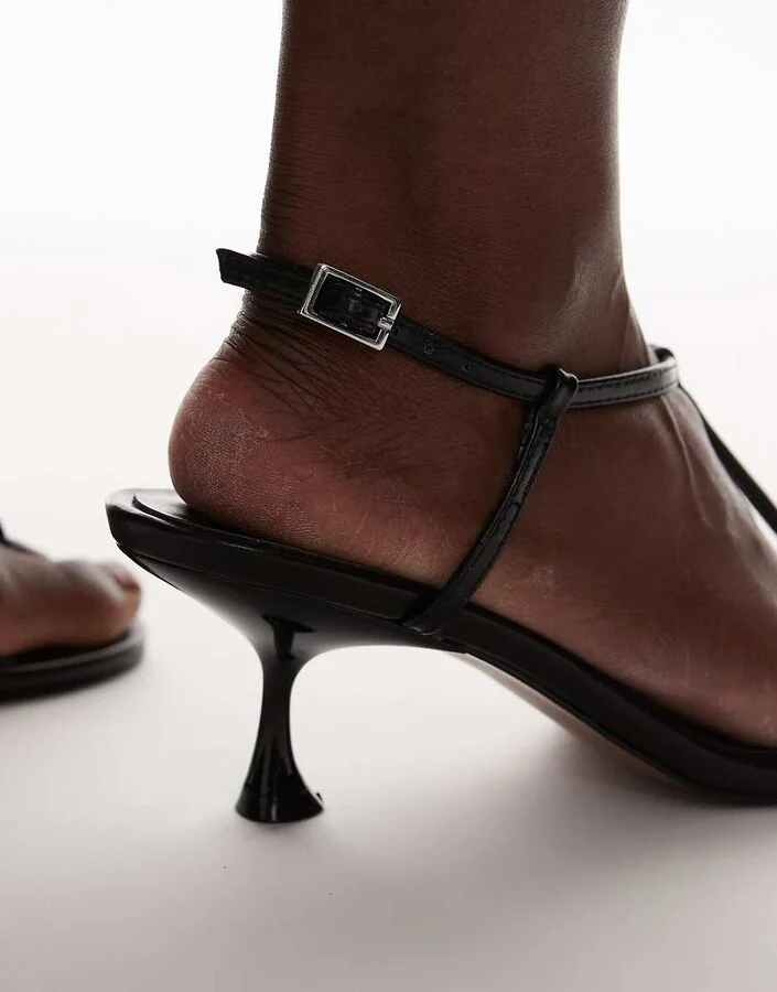 Topshop Imani toe thong mid heel sandals in black - Image 2
