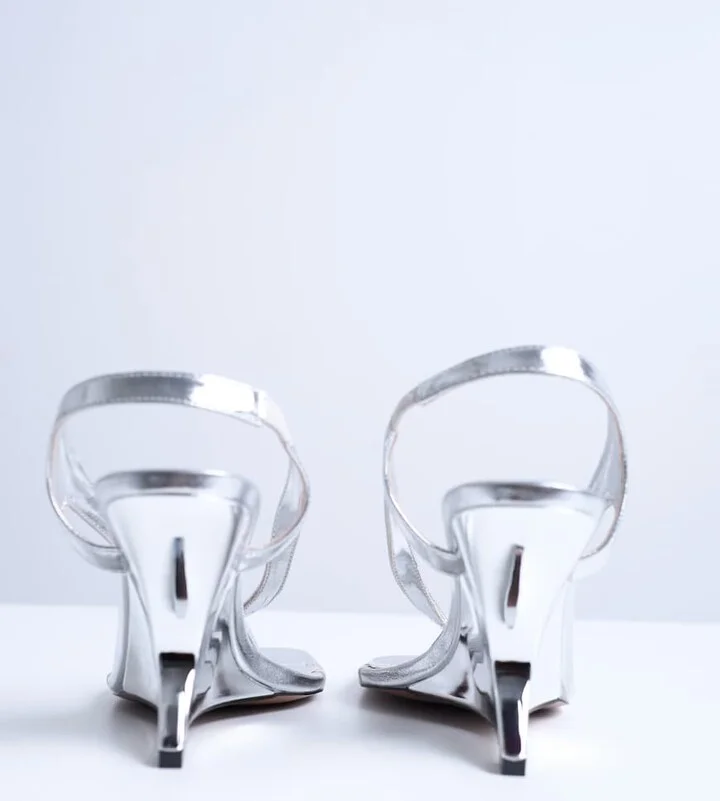 Topshop Indie wedge sandals in silver - Image 3