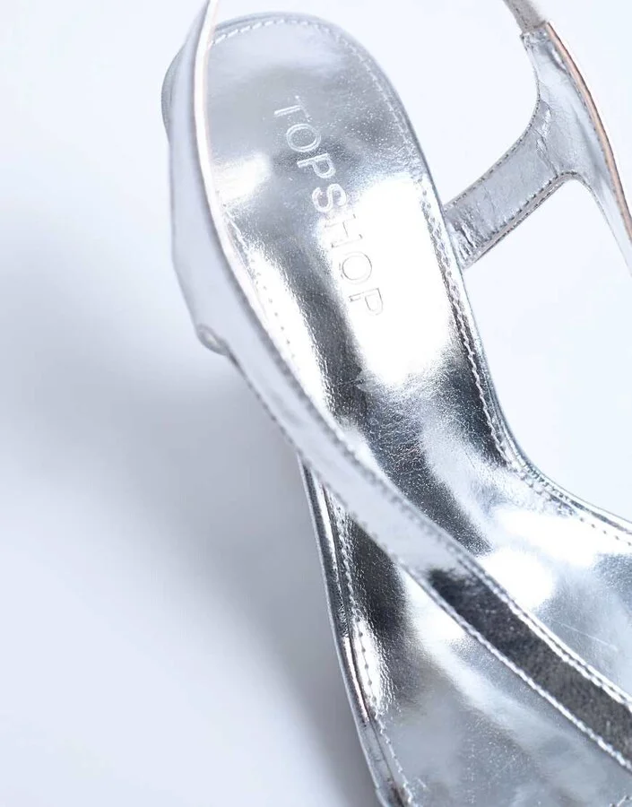 Topshop Indie wedge sandals in silver - Image 4