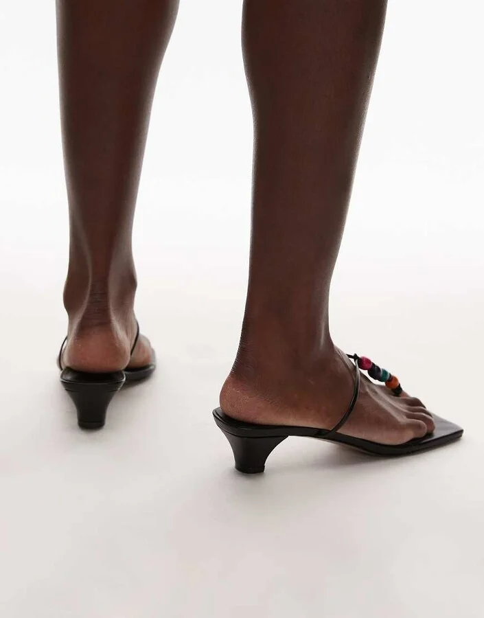 Topshop Irvin toe thong kitten heel sandals with beads in black - Image 4