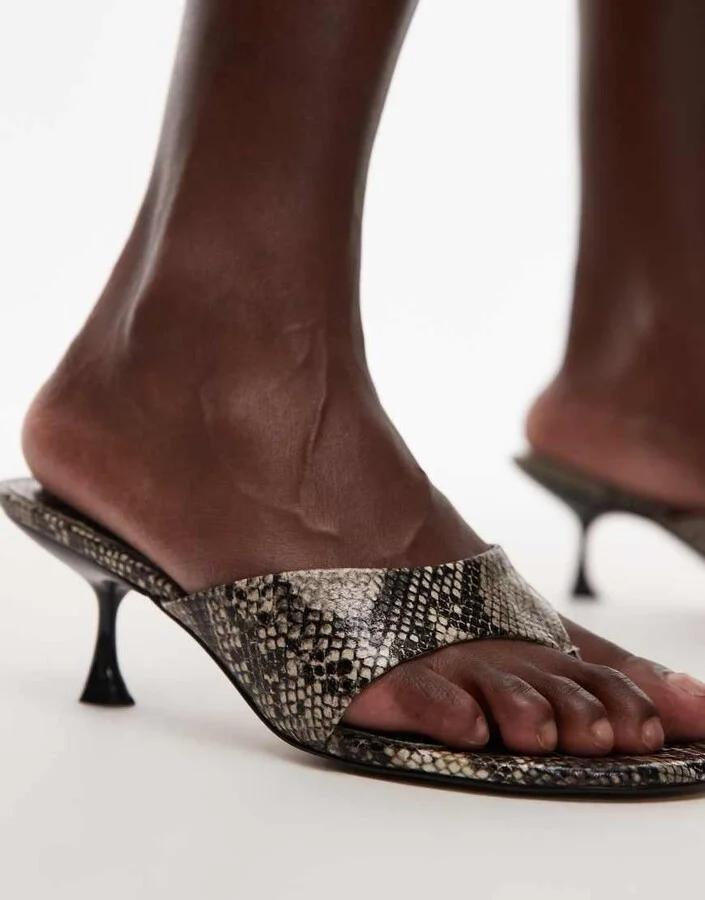 Topshop Isabella mid heel toe thong mules in snake - Image 3
