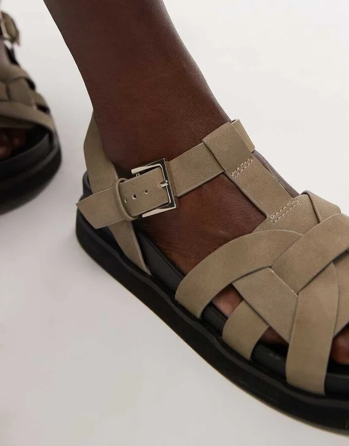 Topshop Jason flat sandal in gray suede - Image 2
