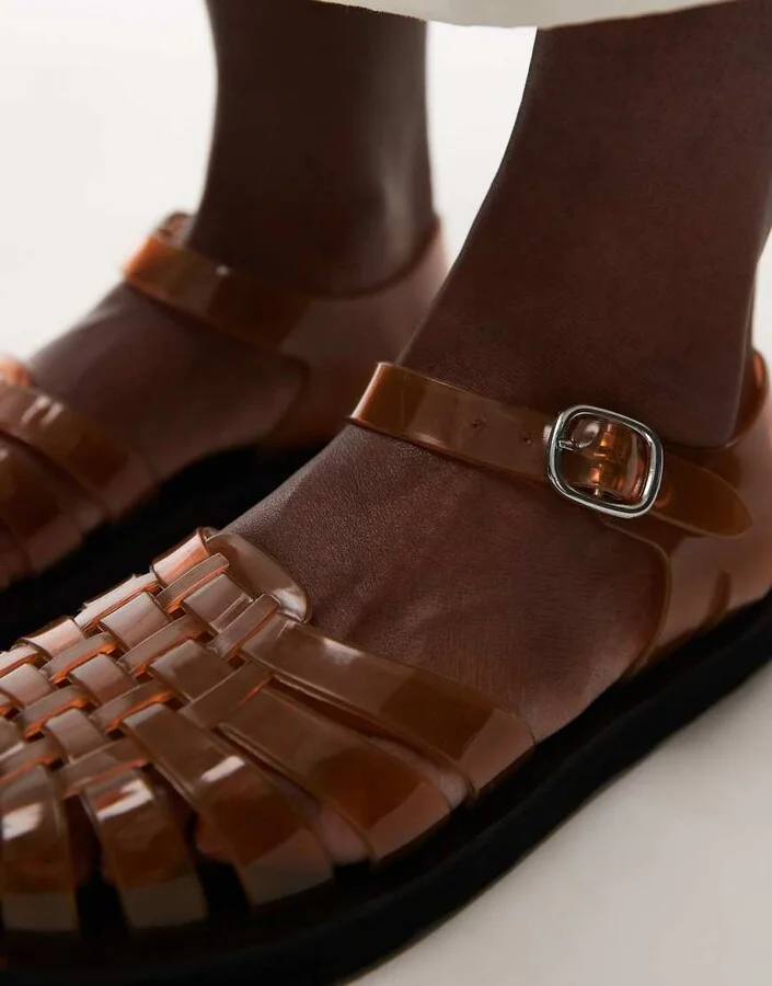 Topshop Kelly jelly flat sandals in beige - Image 4