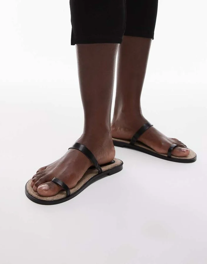 Topshop Kik leather toe loop flat sandals in black