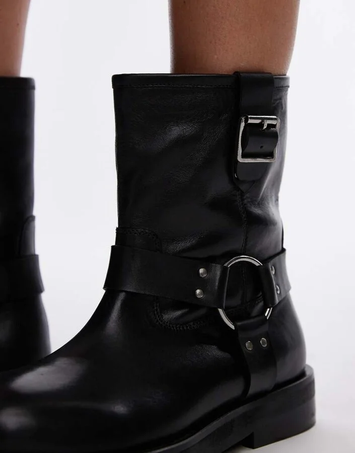 Topshop Lenny leather ankle boots with harness detail in black - Image 2
