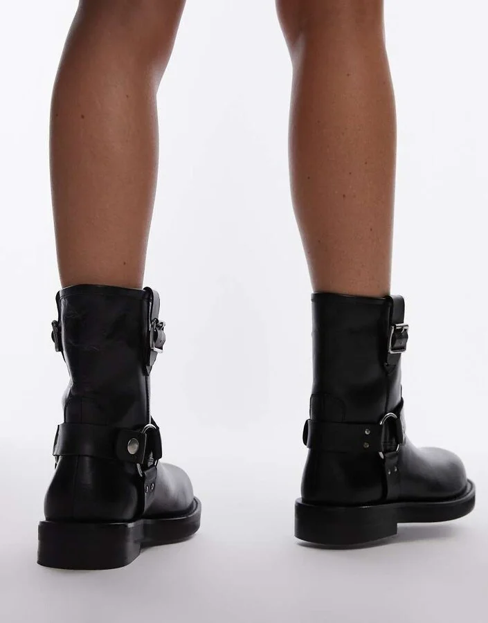 Topshop Lenny leather ankle boots with harness detail in black - Image 4