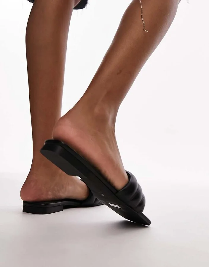 Topshop Pampas Padded Flat Sandals in Black - Image 3