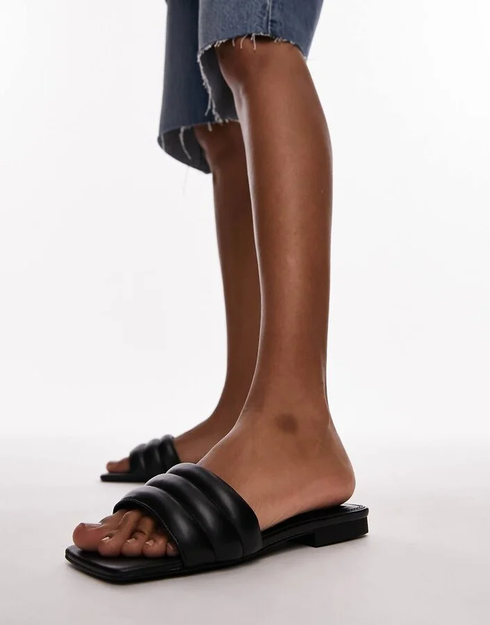 Topshop Pampas Padded Flat Sandals in Black