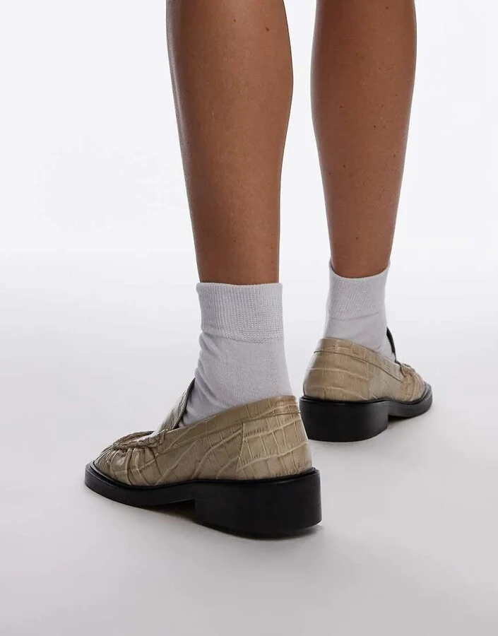 Topshop Premium Clover leather loafers with ruched detail in off white - Image 3