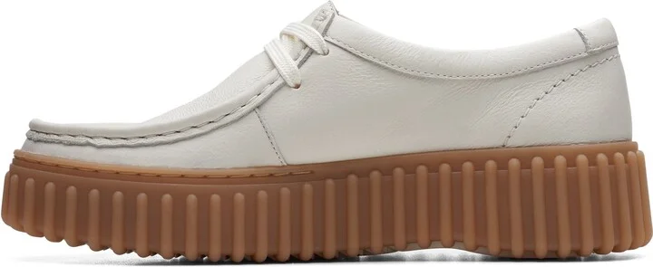 Torhill Bee Chukka Sneaker - Image 6