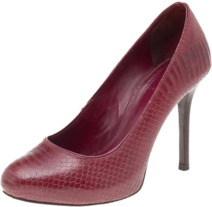 Tory Burch Burgundy Python Embossed Leather Pumps Size 35.5