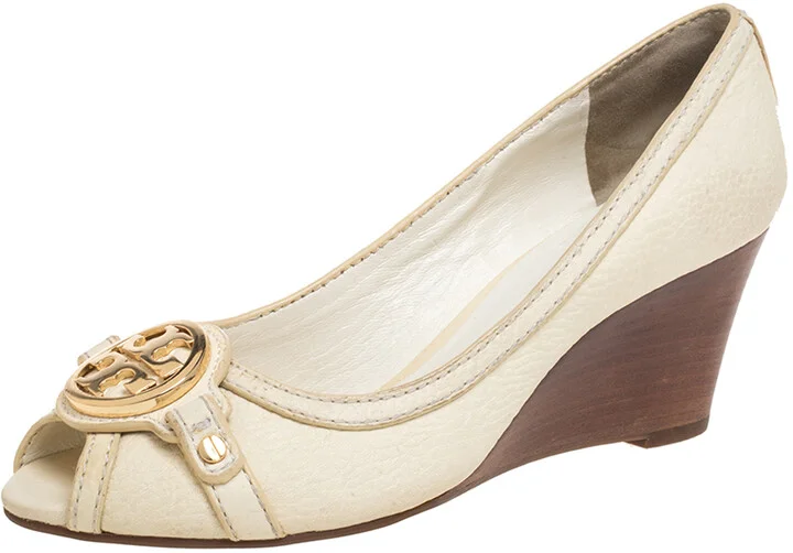 Tory Burch Off White Leather Logo Embellished Wedge Pumps Size 37