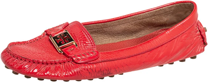 Tory Burch Red Crinkled Patent Leather Driving Loafers Size 40