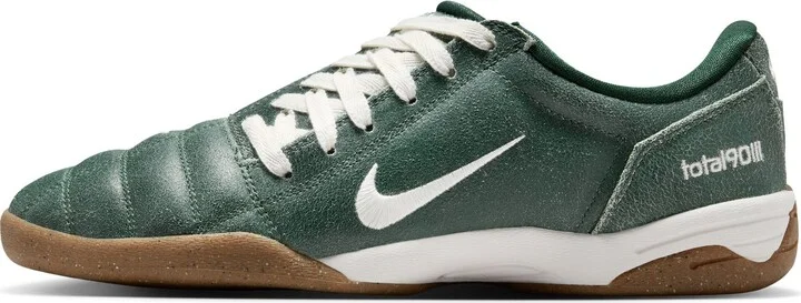 Total 90 PRM Soccer Sneaker - Image 2