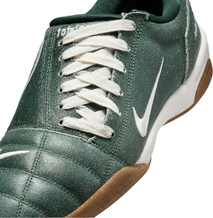 Total 90 PRM Soccer Sneaker - Image 7