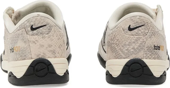 Total 90 SE sneakers - Image 3