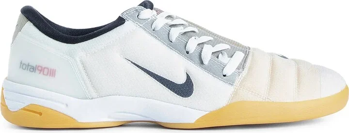 Total 90 Sneakers