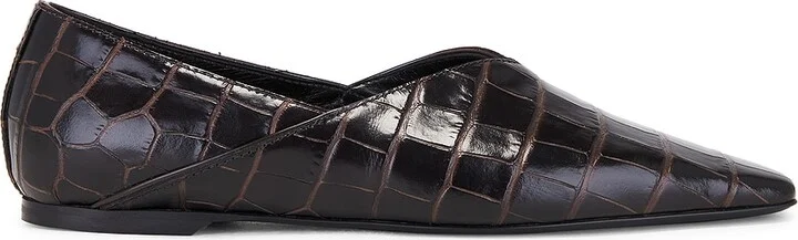 Toteme Everyday Flat in Brown