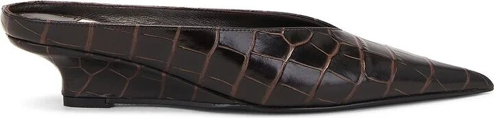 Toteme Sharp Croco Embossed Wedge Mule in Brown
