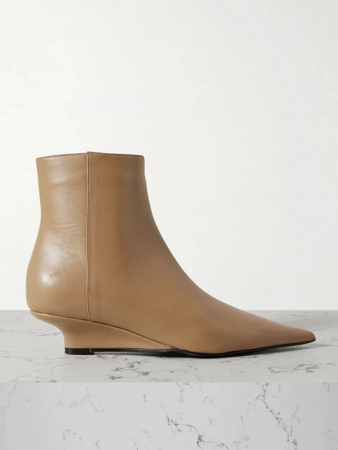 TOTEME - The Sharp Leather Ankle Boots - Brown
