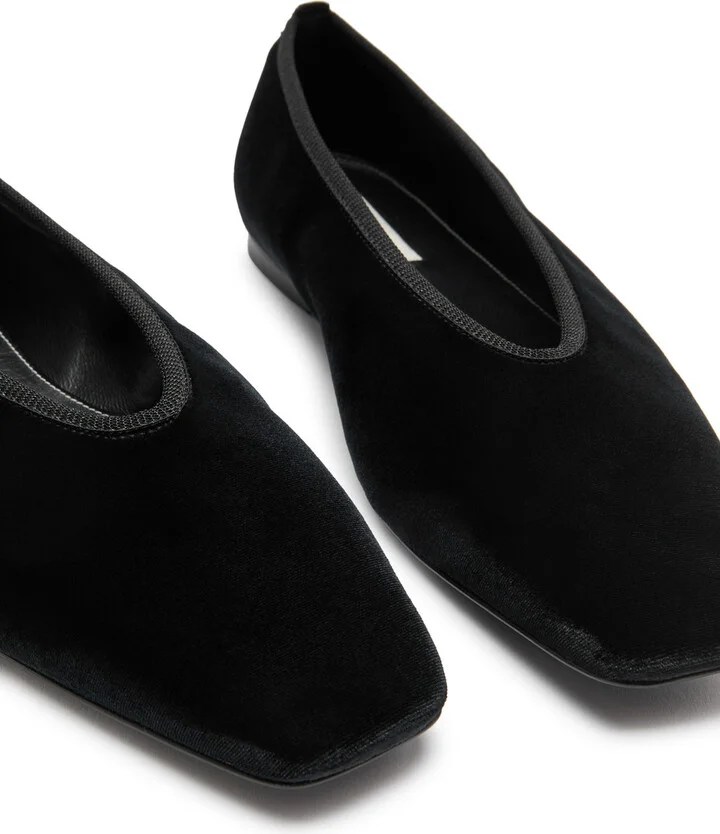 Toteme Velvet Flats - Image 3