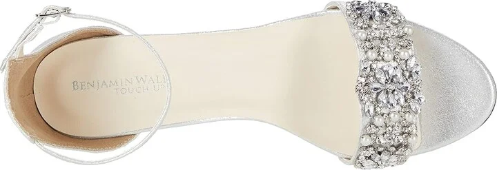 Touch Ups Devon Women's Shoes Silver : 5 M, Synthetic - Image 2