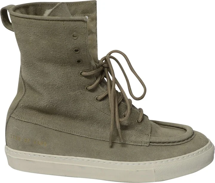 Tournament Shearling High-Top Sneakers in Grey Suede